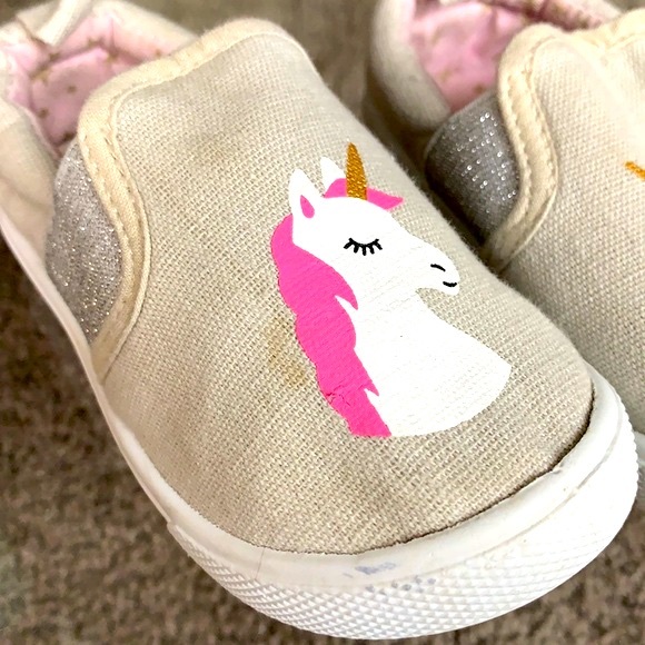 Nerteo Toddler Slip On Shoes Canvas Sneakers Size 6 - Picture 5 of 15